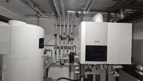 Gas-Brennwertgerät mit Warmwasserwärmepumpe in einem Einfamilienhaus in Walldürn