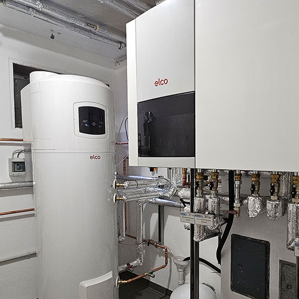 Gas-Brennwertgerät mit Warmwasserwärmepumpe in einem Einfamilienhaus in Walldürn