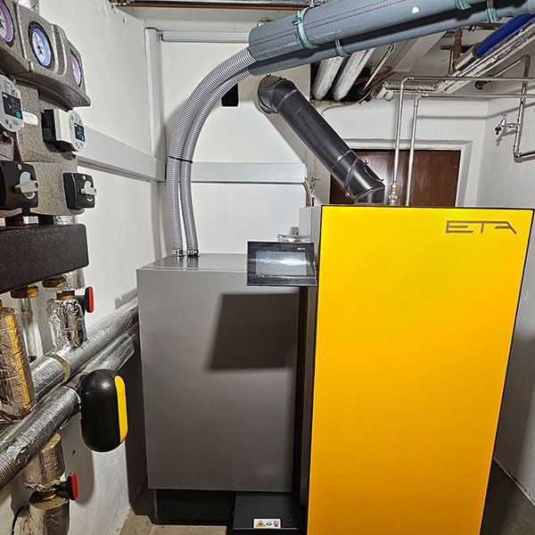 ETA Twin Scheitholz-/Pellet-Kombikessel in Walldürn