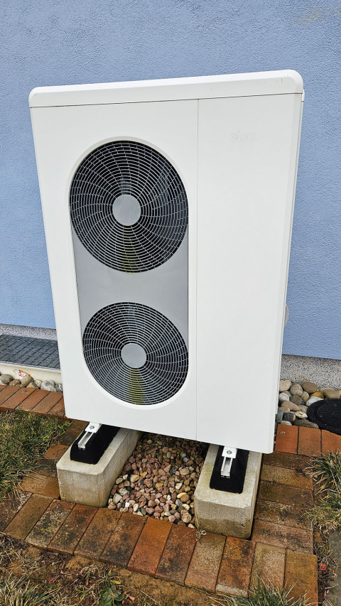 Hybridanlage für Scheitholz mit Wärmepumpe